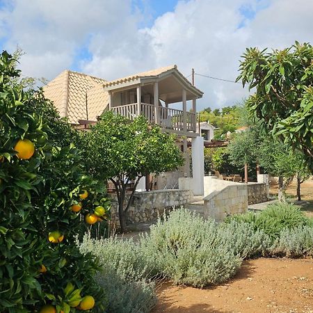 Ploes Luxury Cottages Pesádha Esterno foto