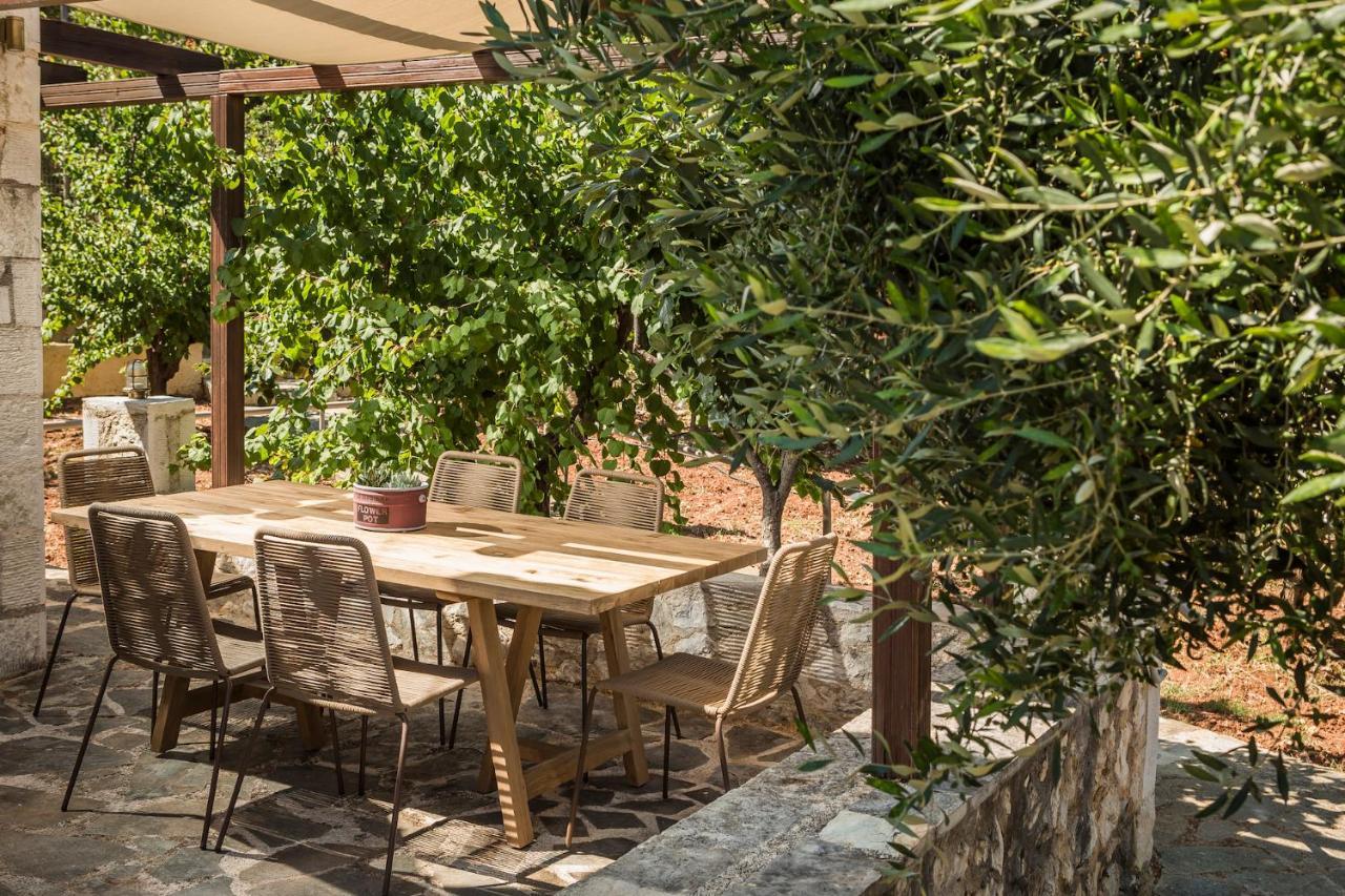 Ploes Luxury Cottages Pesádha Esterno foto