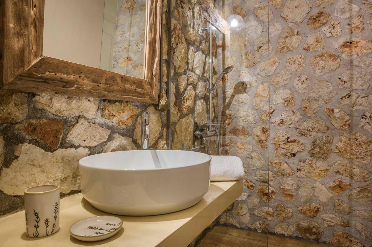 Ploes Luxury Cottages Pesádha Esterno foto