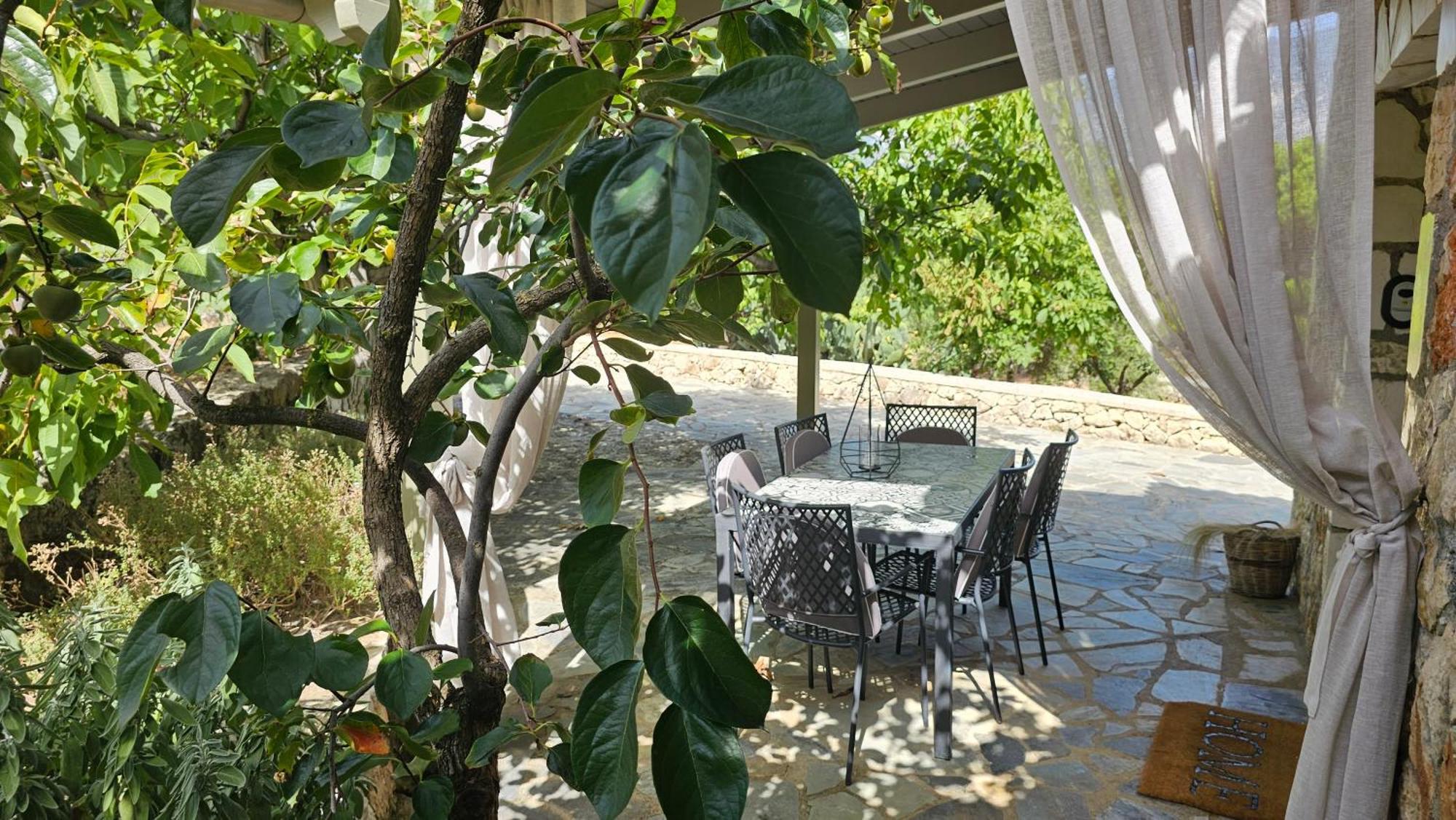 Ploes Luxury Cottages Pesádha Esterno foto